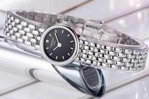 天梭手表回收，经典和时尚哪个系列更受店铺喜欢