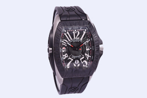 法穆兰钛金属9900旧手表回收 大表盘打破常规靠后镶钻