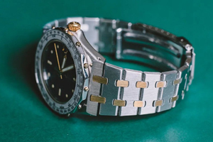 百年灵Tabarly Quartz系列80770手表回收如何让报价突破新高
