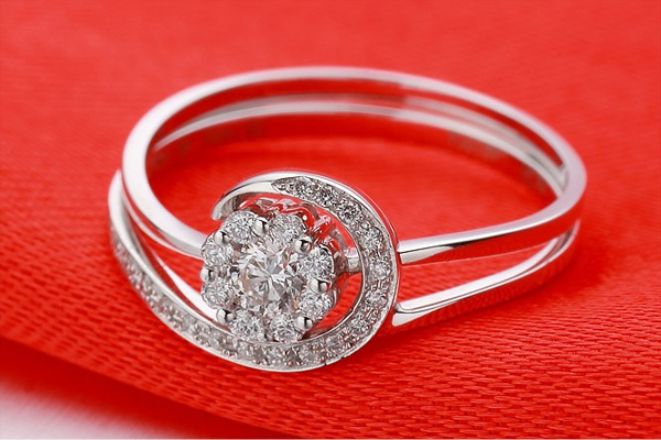 一克拉钻石戒指回收价格是多少钱