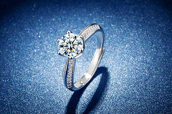 一万七的钻石戒指能卖多少钱