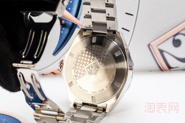 泰格豪雅F1系列日期二手表回收市场强劲 回收店必给好价