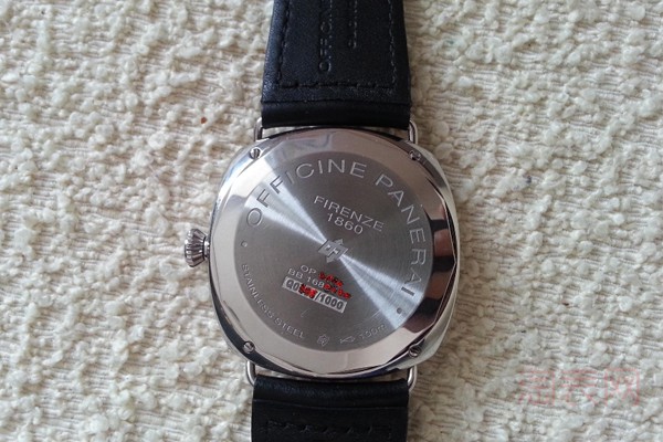 沛纳海PAM00380手表回收点说：高价是留给爱保养的人