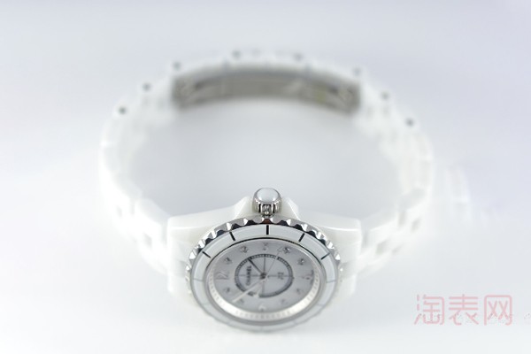 二手香奈儿欧阳娜娜同款H2570手表整体展示图