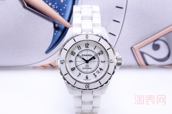 二手香奈儿J12白色陶瓷手表展示图