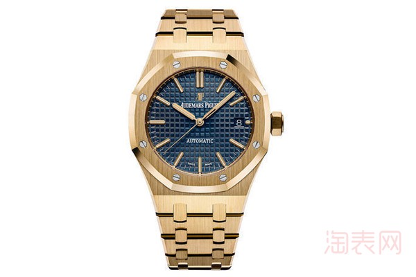 爱彼皇家橡树系列18K黄金手表展示图
