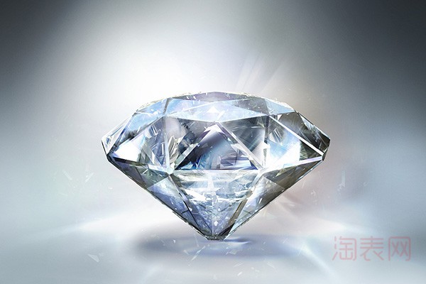 1克拉钻石回收想高价怎么选择回收公司