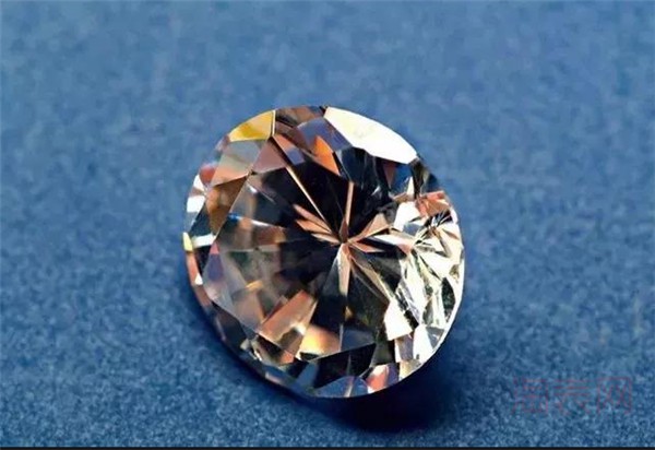 奢侈品奢侈品钻石在哪里回收价格更高一些