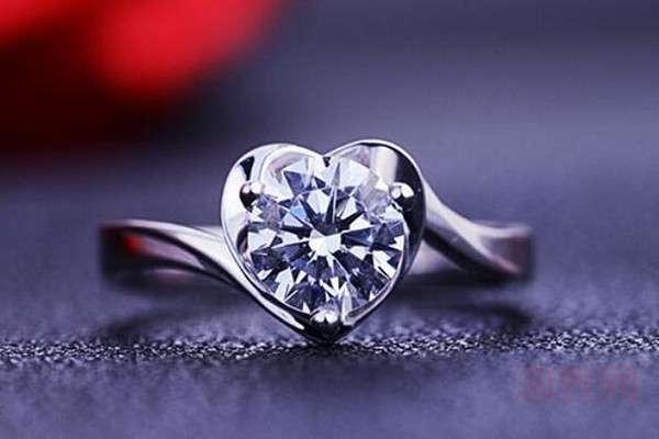 钻石戒指能卖多少钱一个