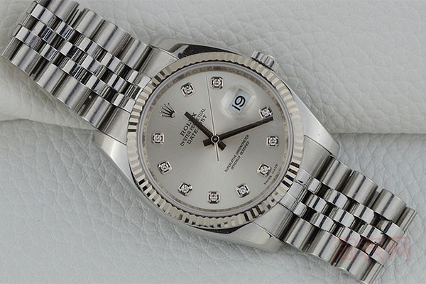 老款白金钻石劳力士手表回收价格是多少？