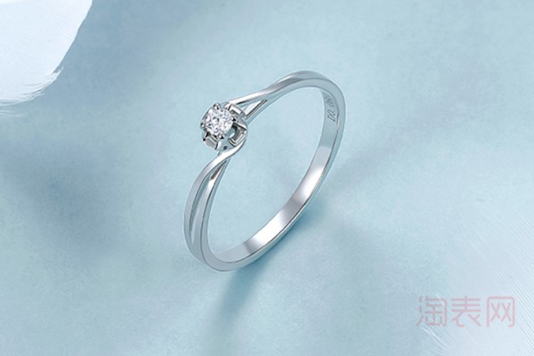 钻石戒指两万买的回收能卖多少钱