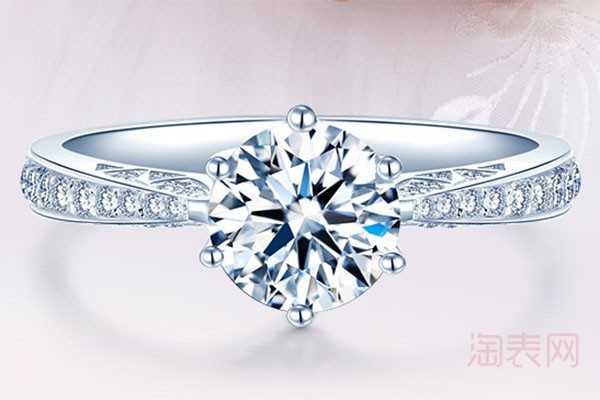 奢侈品钻石戒指回收价格查询收费吗