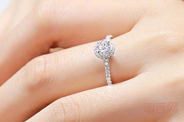 一万块的钻石戒指回收价一般多少钱