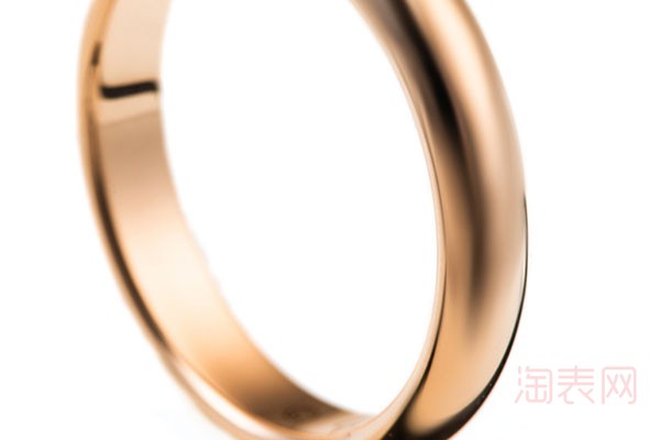 卡地亚750金属材质的戒指回收多少钱一克