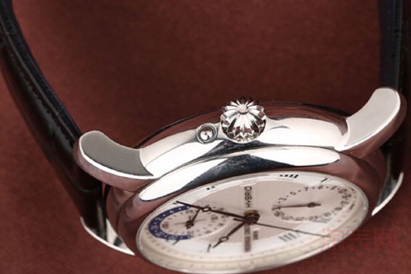极简原则的康斯登手表回收会受商家青睐吗？ 