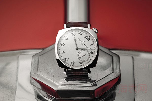 老江诗丹顿手表回收折价主要看表款新旧吗