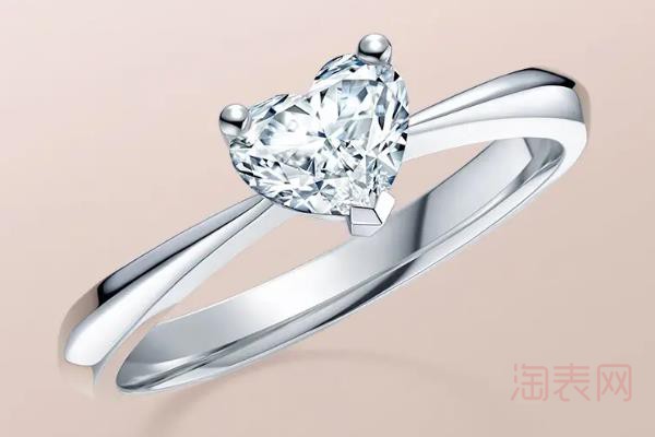结婚女人戒指戴哪个手指好 有什么寓意吗